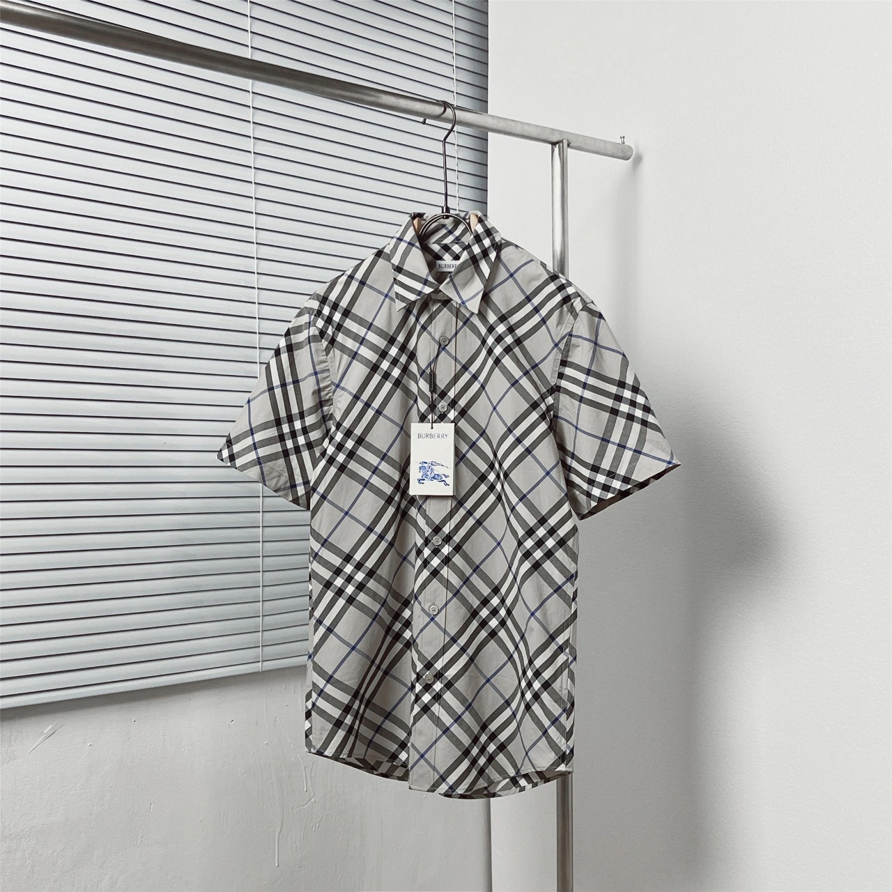 &wg.luxury- 2ur25rry item:E-F000C1534